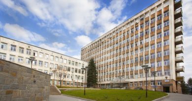 Д-р Момчил Хубчев спечели конкурса за управител на ДКЦ – Смолян Д-р Момчил Хубчев спечели конкурса за управител на ДКЦ – Смолян