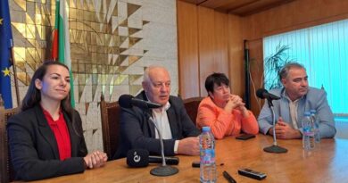 Магистър по астрофизика и астрономия стана директор на планетариума в Смолян