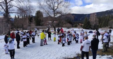 Проведе се приобщаващ зимен празник на открито, посветен на радостта от движението, спорта и споделените преживявания