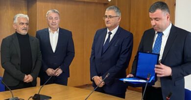 Зарко Маринов встъпи в длъжност като областен управител с обещание за прозрачност и честни избори Зарко Маринов встъпи в длъжност като областен управител с обещание за прозрачност и честни избори