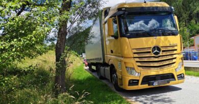 Служители на РУ-Чепеларе задържаха водач на товарен автомобил с алкохол, 52–годишният чужденец предложил подкуп на полицейския екип